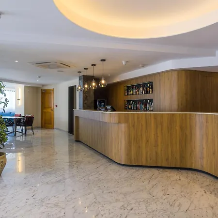 Hotel Xemxija Bay