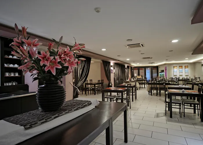 Hotel Xemxija Bay 3*