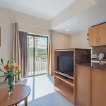 Xemxija Bay فندق 3*