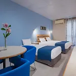 فندق Xemxija Bay 3*