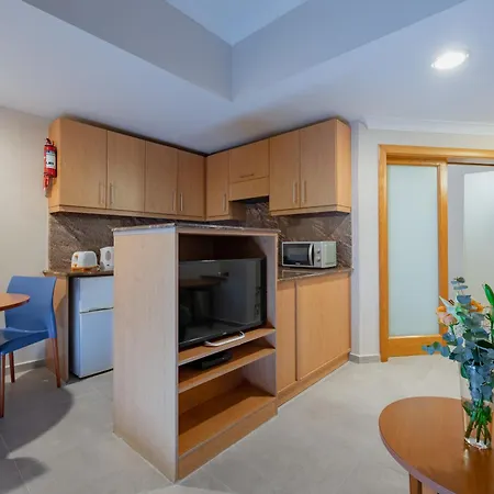 Hotel Xemxija Bay 3*