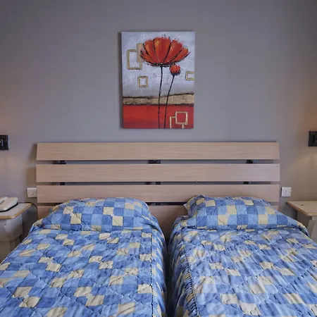 Xemxija Bay 圣保罗湾城