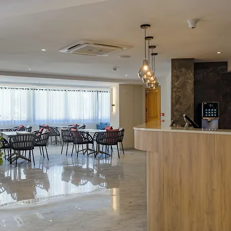 Xemxija Bay Hotel 3*