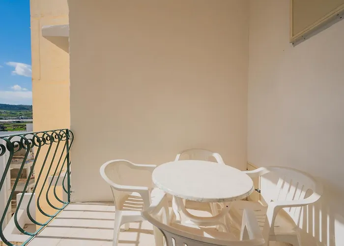 Szálloda Xemxija Bay 3*