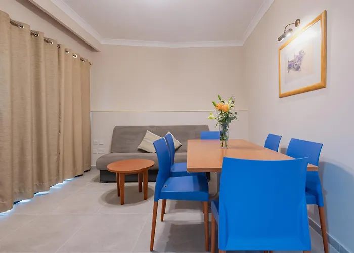 酒店 Xemxija Bay 3*