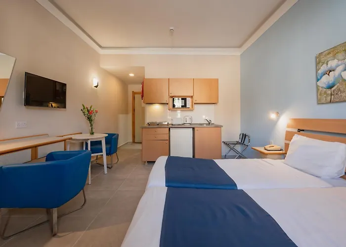 Xemxija Bay 3* 圣保罗湾城