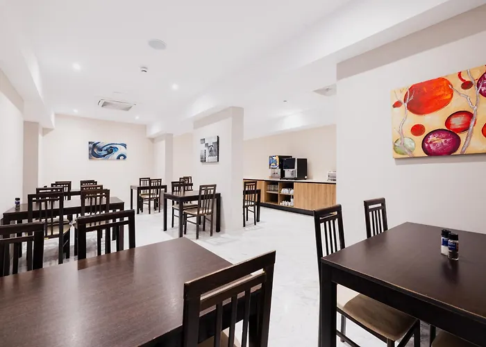 Xemxija Bay 酒店 3*