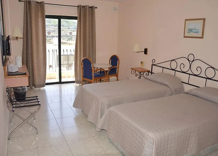 Szálloda Xemxija Bay 3*