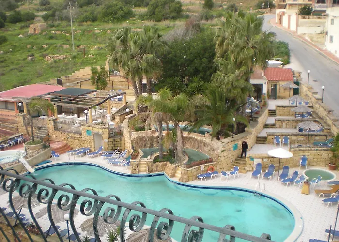 Szálloda Xemxija Bay 3*