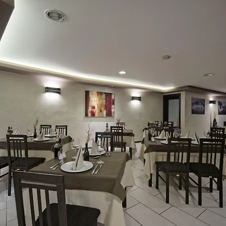 Xemxija Bay خليج سانت بول