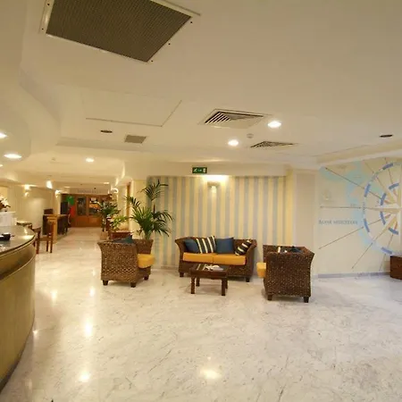Hotel Xemxija Bay 3*